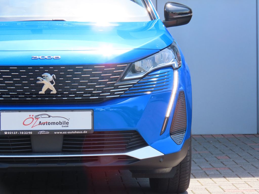 Peugeot 3008 2023 г. Синий, пробег 53580 км