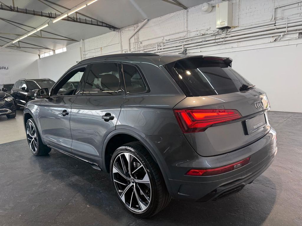 Audi Q5 2023 г. Серый, пробег 25618 км