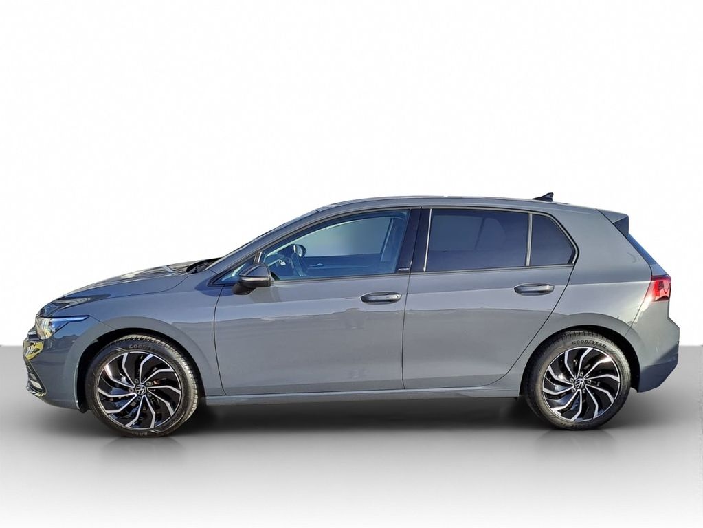 Volkswagen Golf 2022 г. Серый, пробег 24800 км