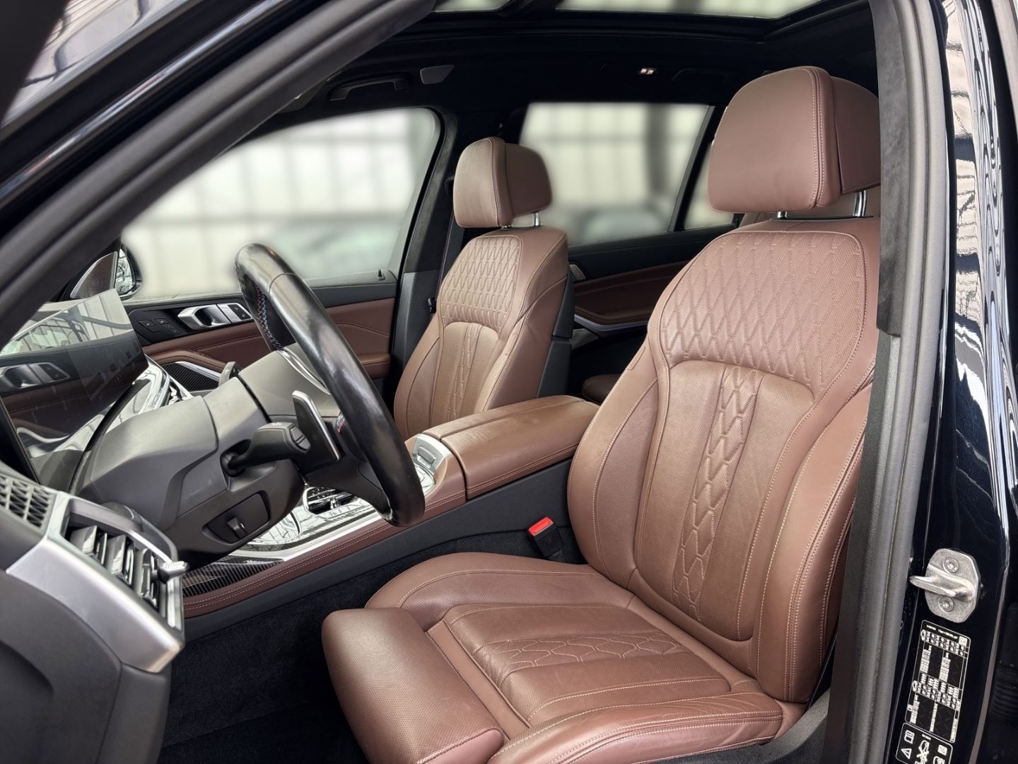 BMW X7 2023 г. Чёрный, пробег 51600 км