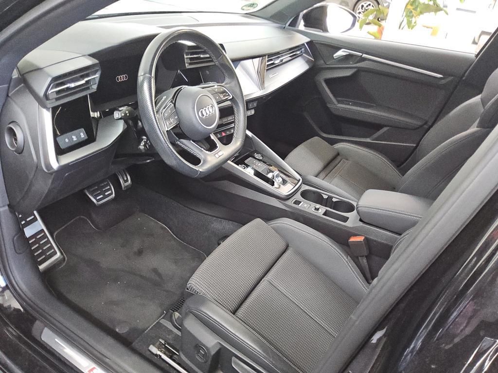 Audi A3 2023 г. Чёрный, пробег 33721 км