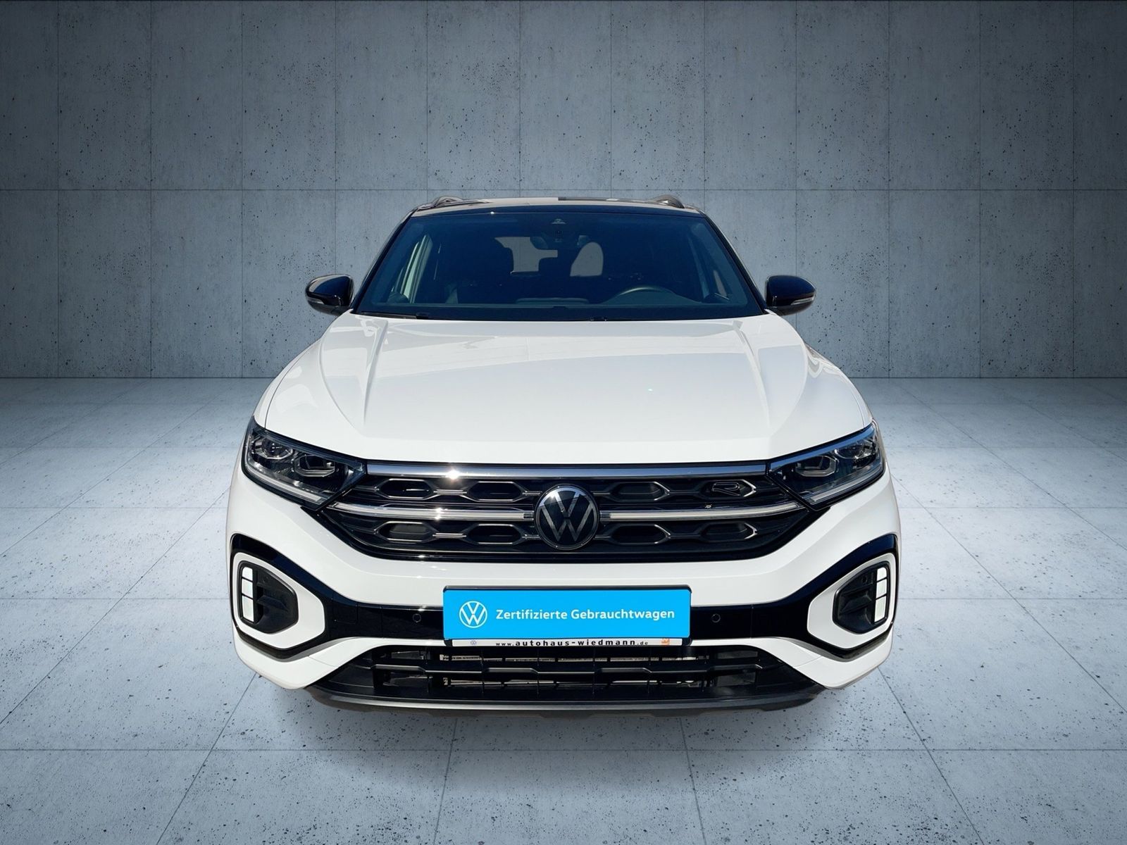 Volkswagen T-Roc 2023 г. Белый, пробег 42226 км