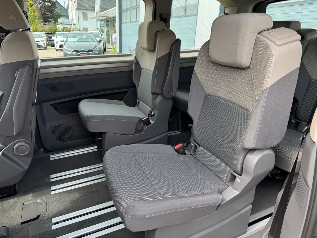 Volkswagen T7 MULTIVAN 2025 г. Чёрный, пробег 500 км