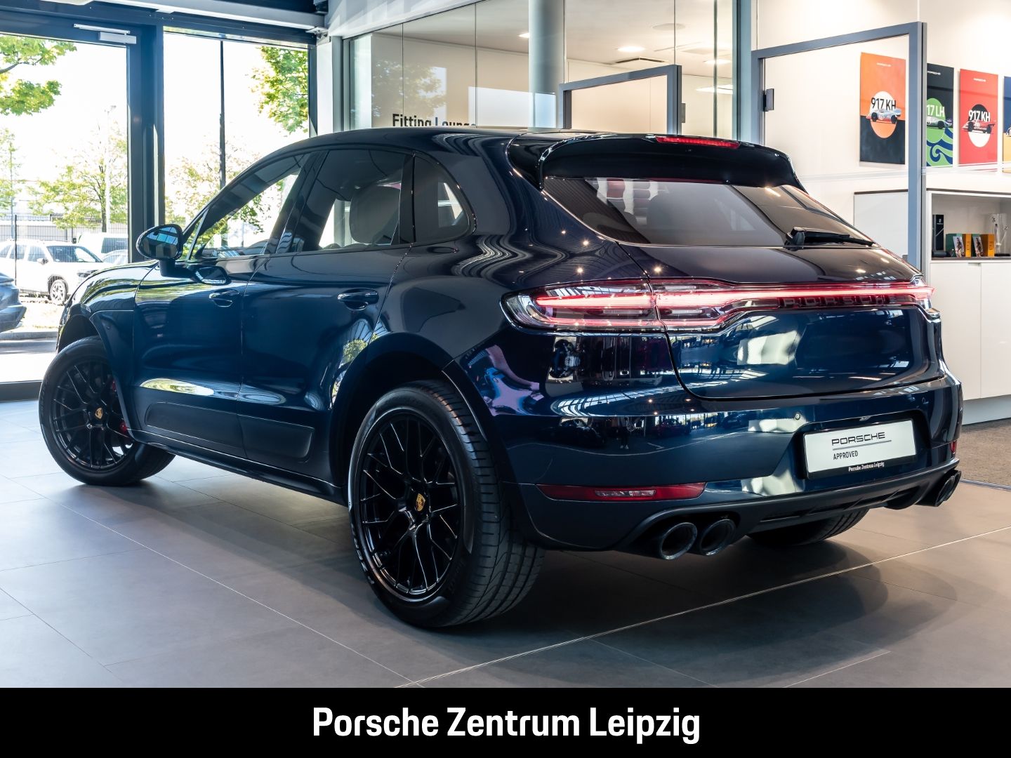 Porsche Macan 2021 г. Синий, пробег 37900 км