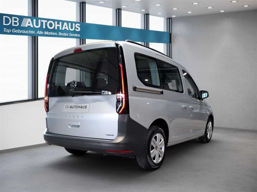 Volkswagen Caddy 2023 г. Серебристый, пробег 52176 км