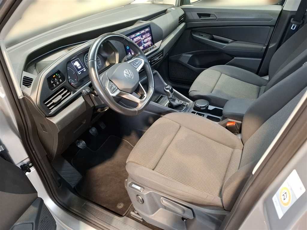 Volkswagen Caddy 2023 г. Серебристый, пробег 52176 км