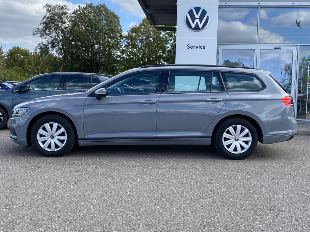 Volkswagen PASSAT VARIANT 2023 г. Серый, пробег 28295 км