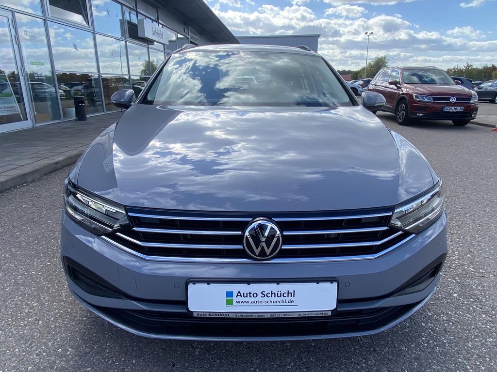 Volkswagen PASSAT VARIANT 2023 г. Серый, пробег 28295 км