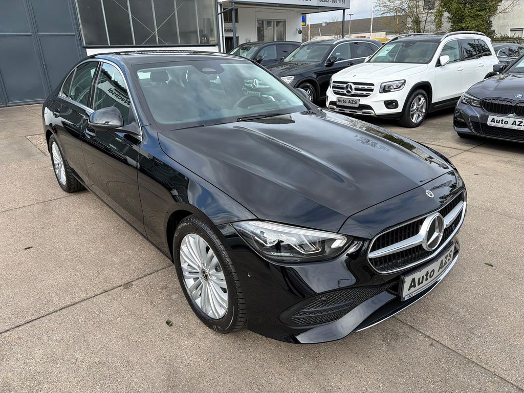 Mercedes-Benz C 180 2023 г. Чёрный, пробег 22000 км