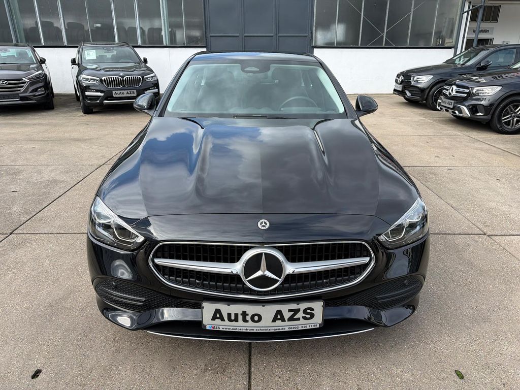 Mercedes-Benz C 180 2023 г. Чёрный, пробег 22000 км