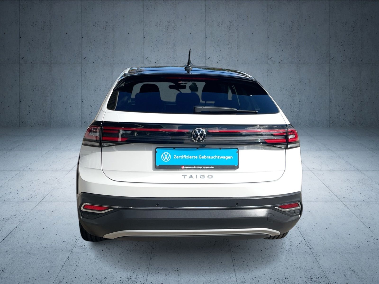 Volkswagen Taigo 2022 г. Белый, пробег 20500 км