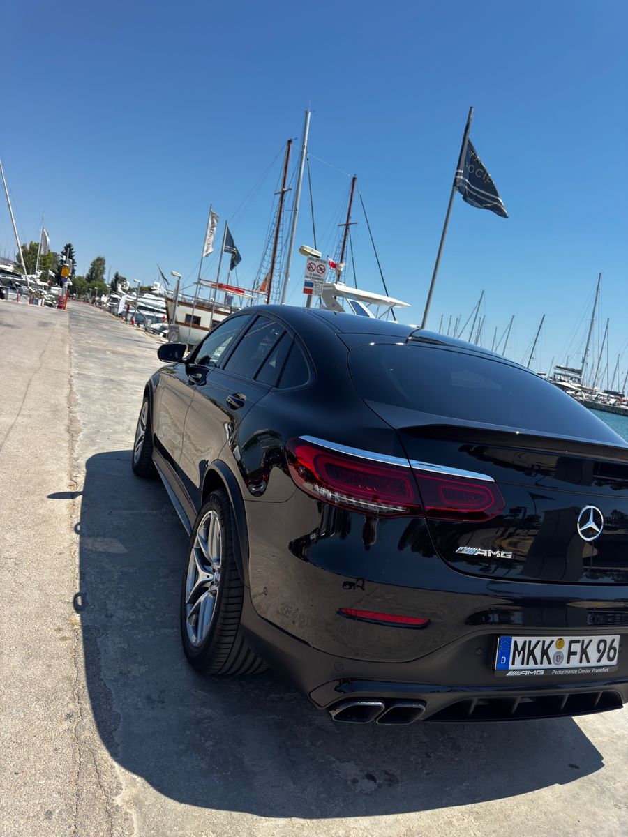 Mercedes-Benz GLC 63 AMG 2022 г. Чёрный, пробег 25000 км