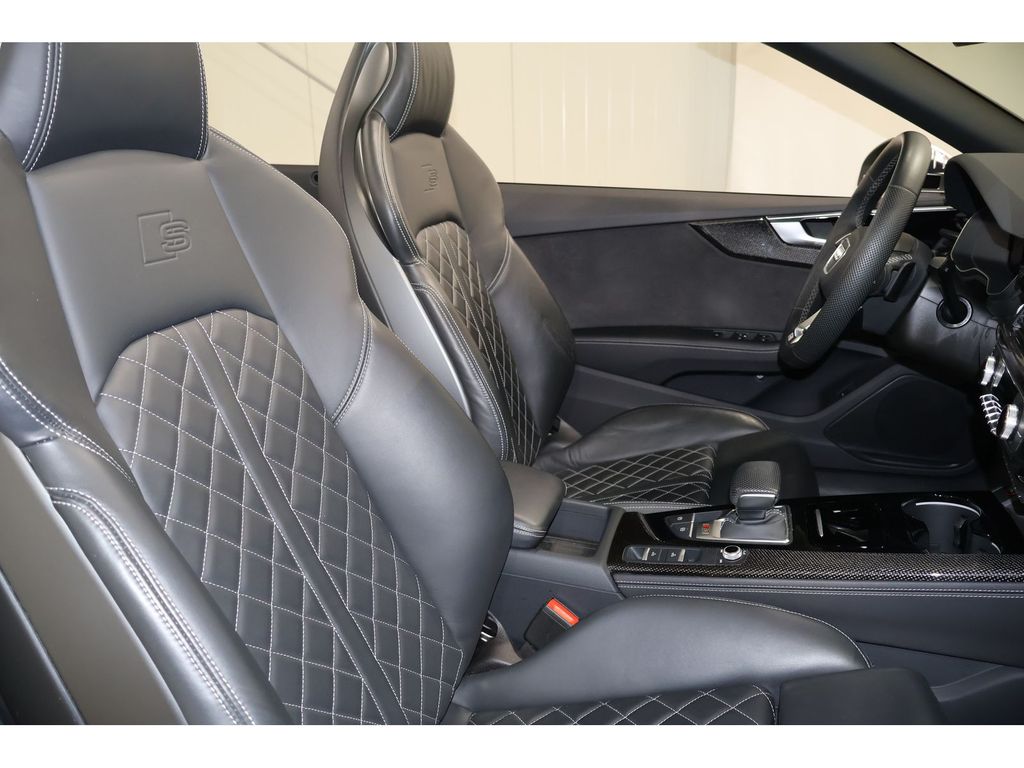 Audi S5 2024 г. Белый, пробег 30009 км