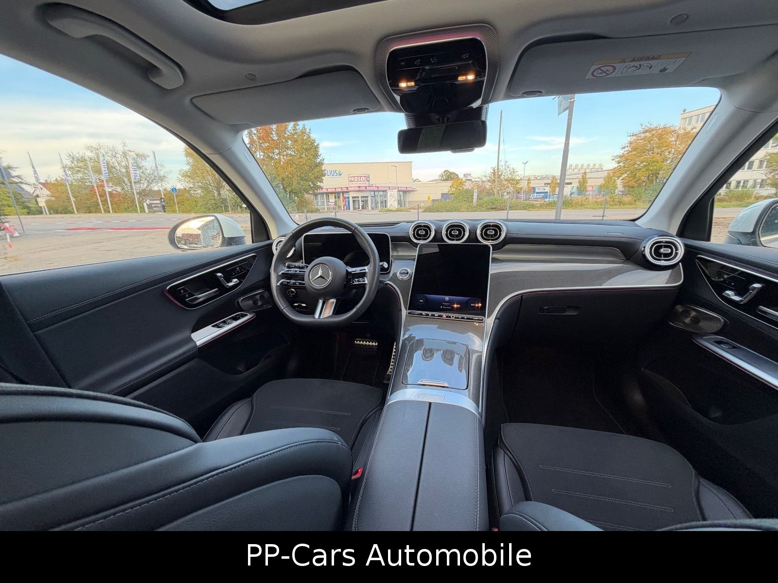 Mercedes-Benz GLC 300 2025 г. Белый, пробег 25510 км