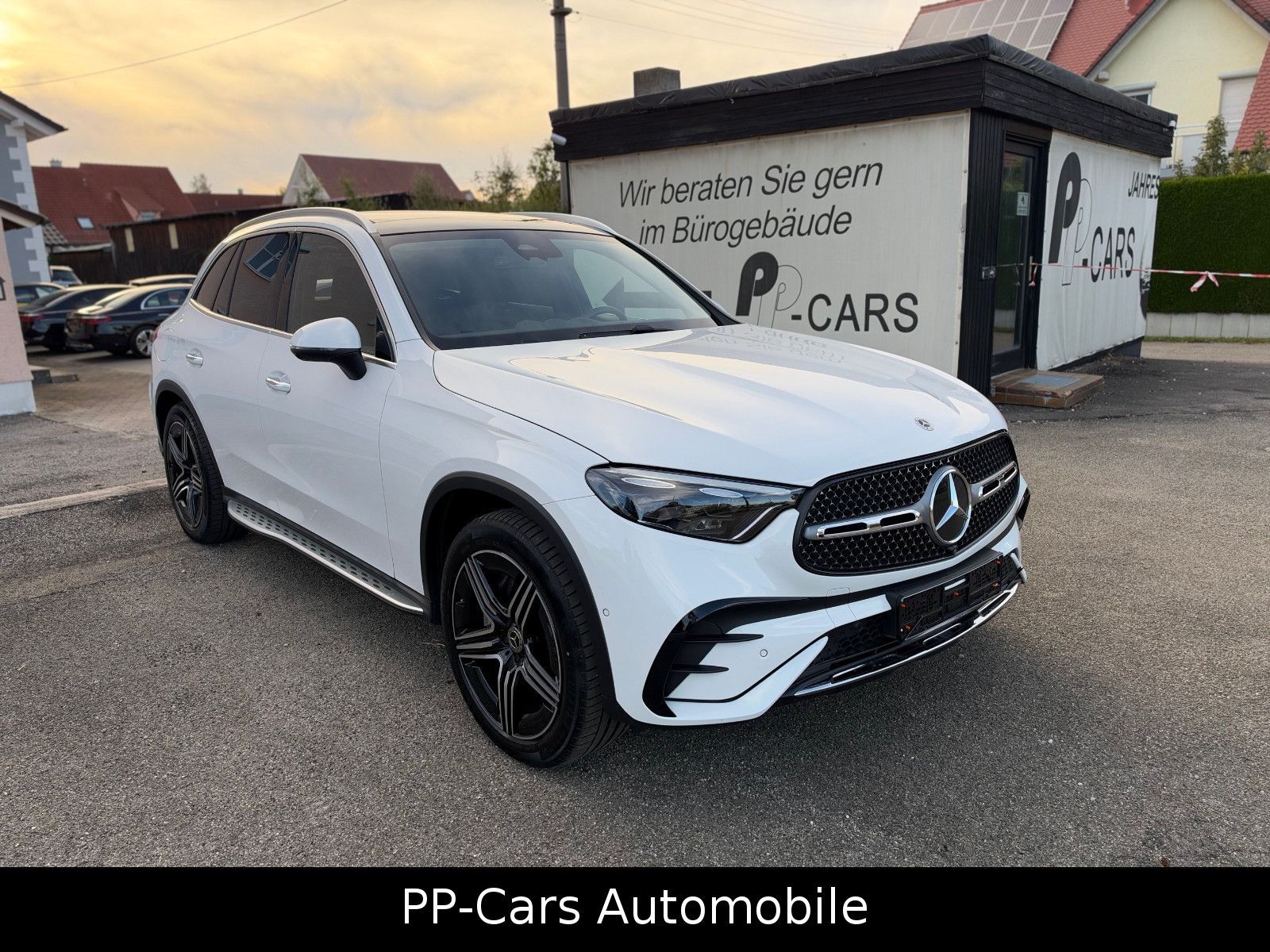 Mercedes-Benz GLC 300 2025 г. Белый, пробег 25510 км