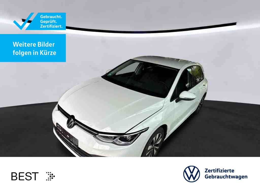 Volkswagen Golf 2023 г. Белый, пробег 26400 км