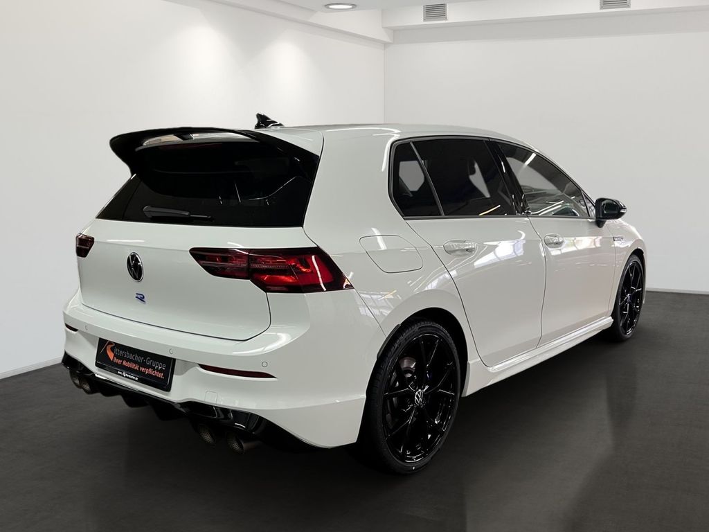 Volkswagen Golf 2023 г. Белый, пробег 58638 км