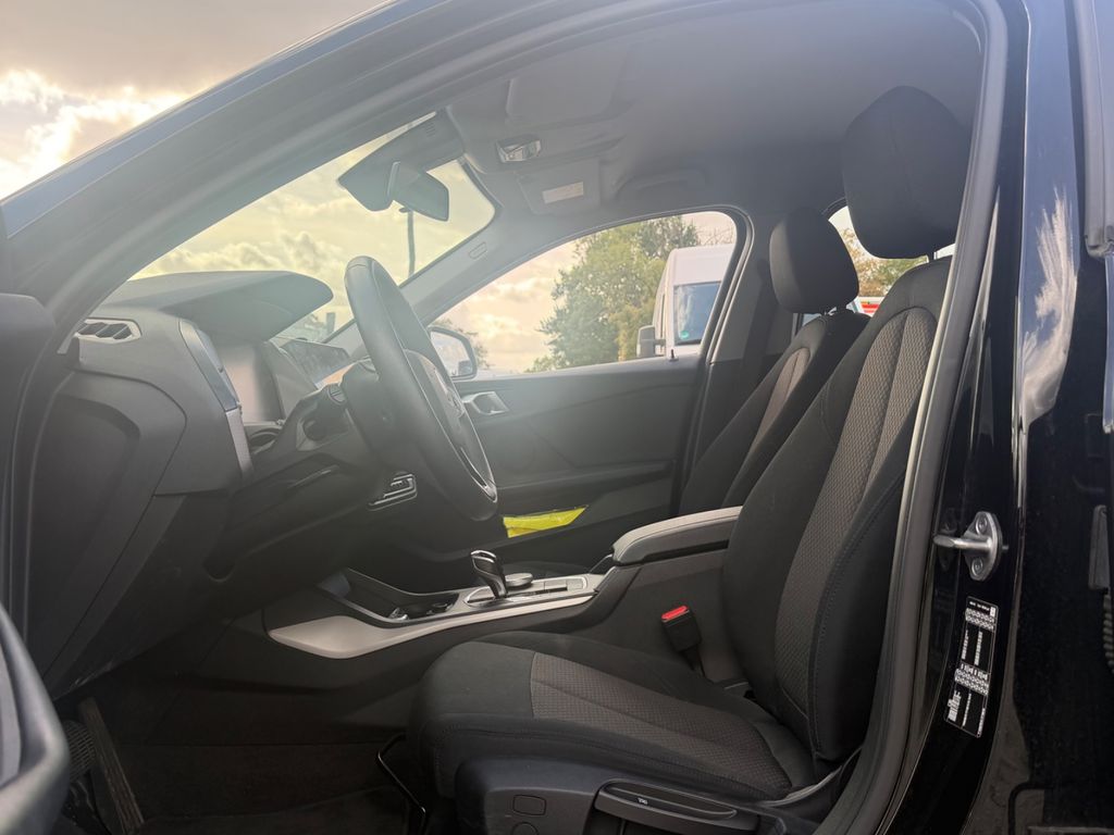 BMW 116 2021 г. Чёрный, пробег 35000 км