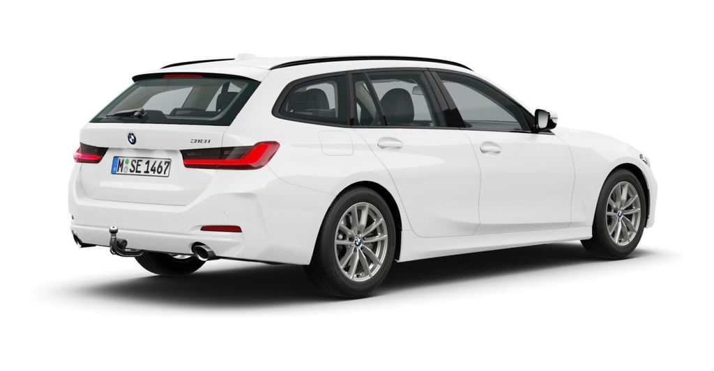 BMW 318 2023 г. Белый, пробег 49800 км
