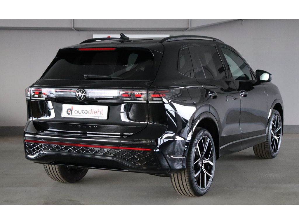 Volkswagen Tiguan 2025 г. Чёрный, пробег 25371 км