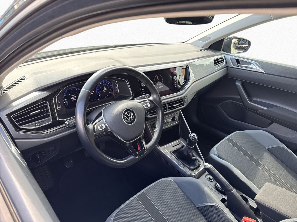 Volkswagen Polo 2021 г. Серый, пробег 48000 км