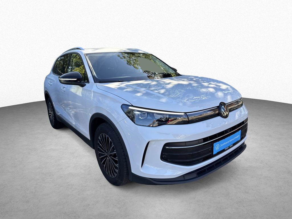 Volkswagen Tiguan 2025 г. Белый, пробег 29500 км