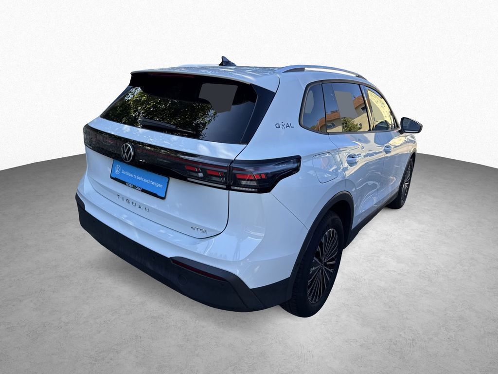 Volkswagen Tiguan 2025 г. Белый, пробег 29500 км