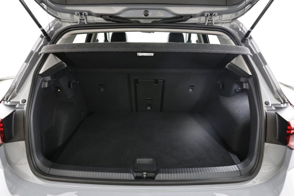 Volkswagen Golf 2025 г. Серый, пробег 43140 км
