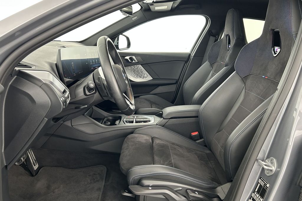 BMW 120 2025 г. Серый, пробег 19985 км