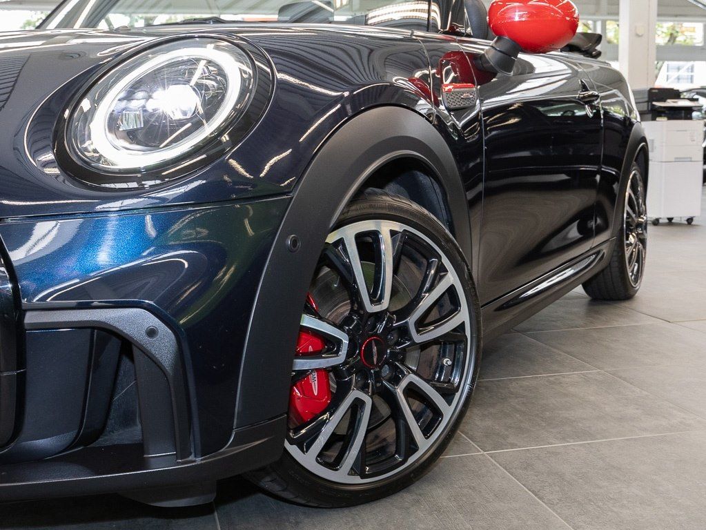 Mini JOHN COOPER WORKS CABRIO 2021 г. Чёрный, пробег 27925 км