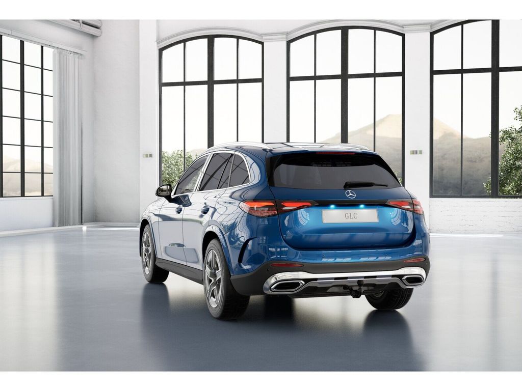 Mercedes-Benz GLC 200 2025 г. Синий, пробег 9995 км