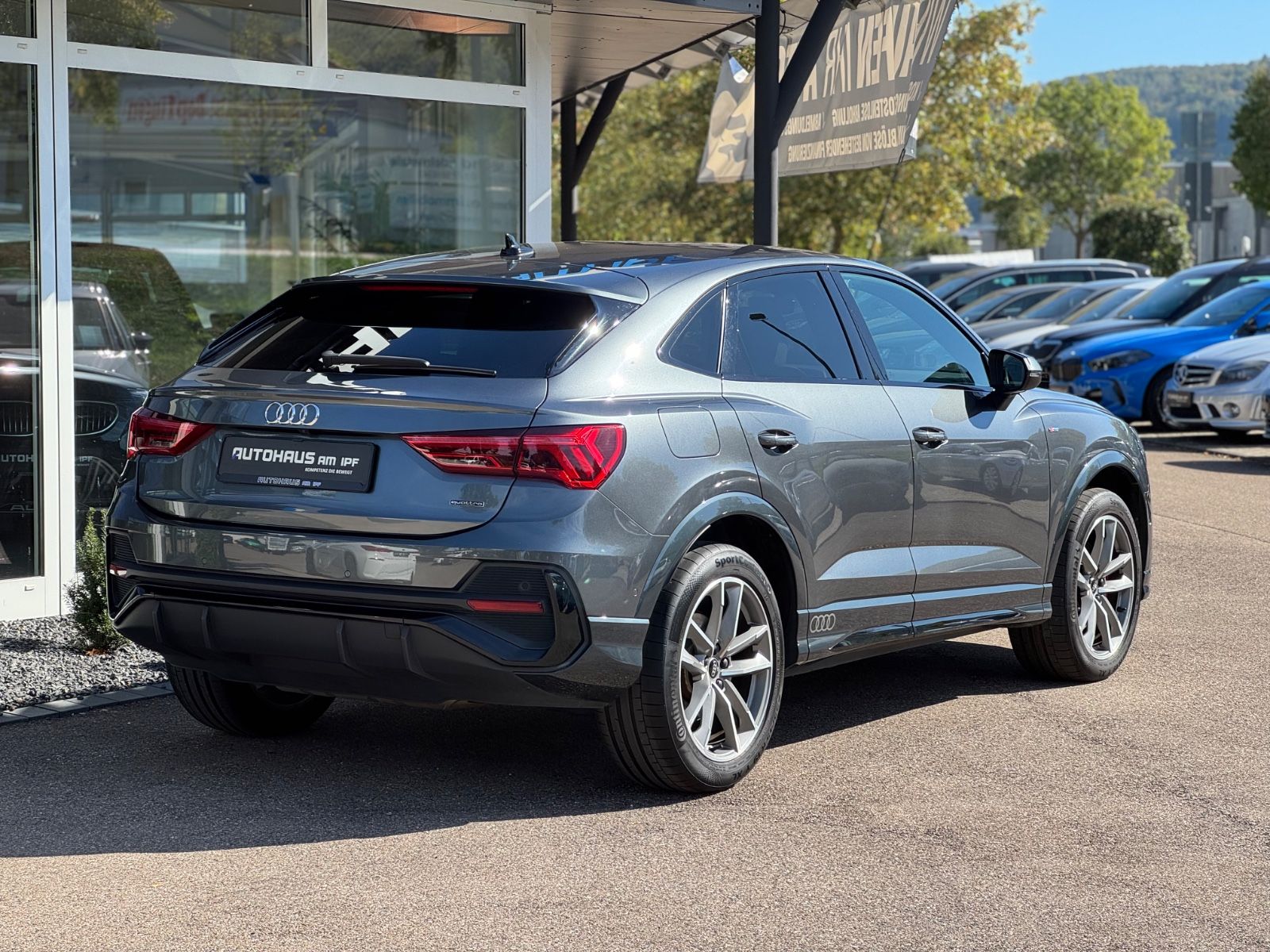 Audi Q3 2022 г. Серый, пробег 39900 км