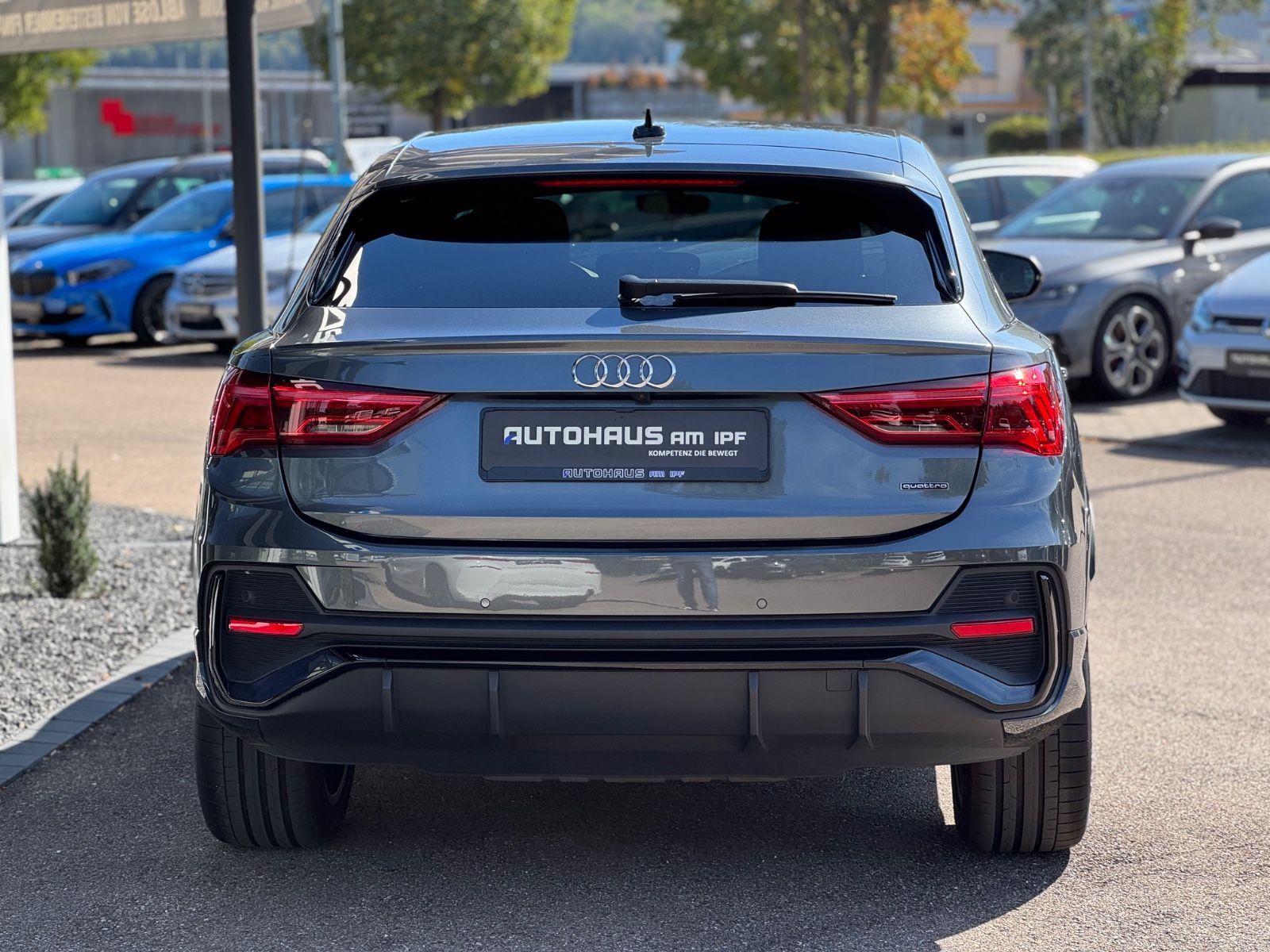 Audi Q3 2022 г. Серый, пробег 39900 км