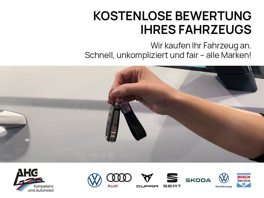 Audi Q2 2023 г. Красный, пробег 37950 км