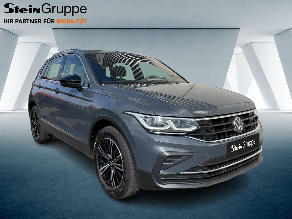 Volkswagen Tiguan 2023 г. Серый, пробег 56400 км