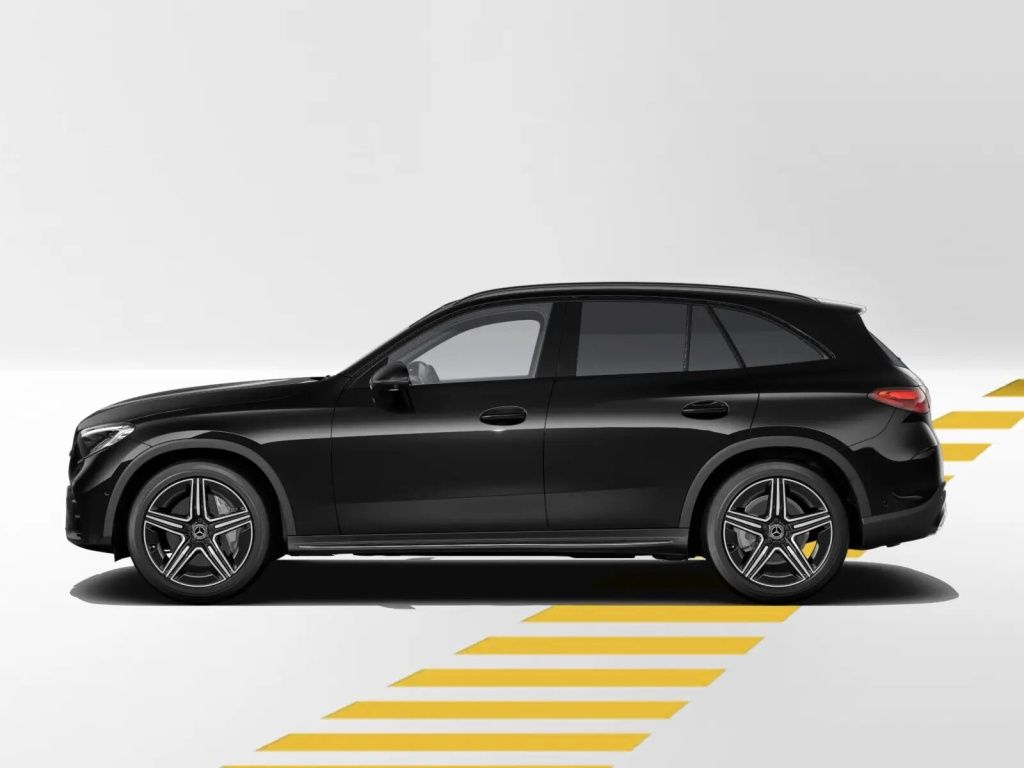 Mercedes-Benz GLC 200 2026 г. Чёрный, пробег 3000 км