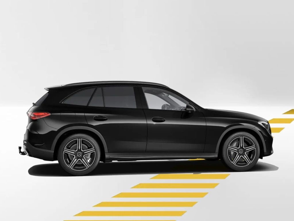 Mercedes-Benz GLC 200 2026 г. Чёрный, пробег 3000 км