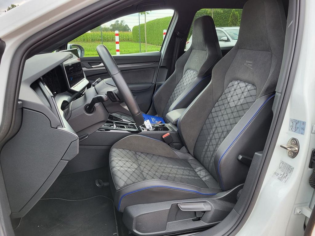 Volkswagen Golf 2025 г. Серый, пробег 36130 км