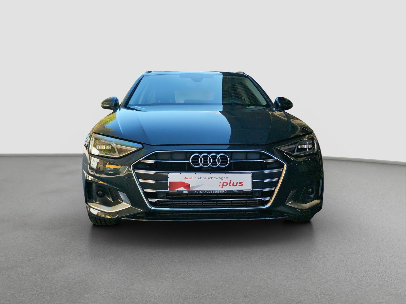 Audi A4 2024 г. Серый, пробег 35800 км