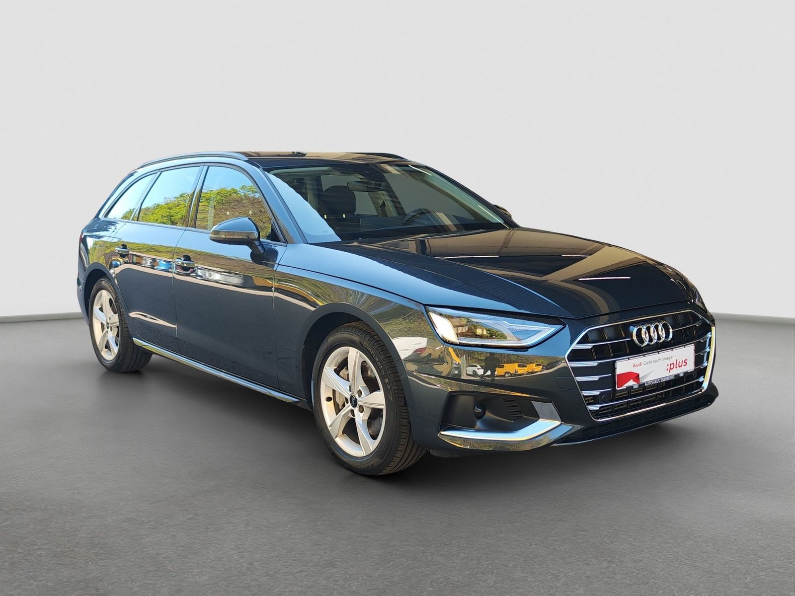 Audi A4 2024 г. Серый, пробег 35800 км