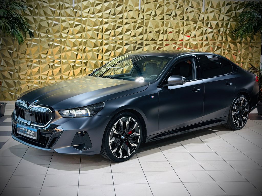 BMW 540 2025 г. Серый, пробег 30500 км