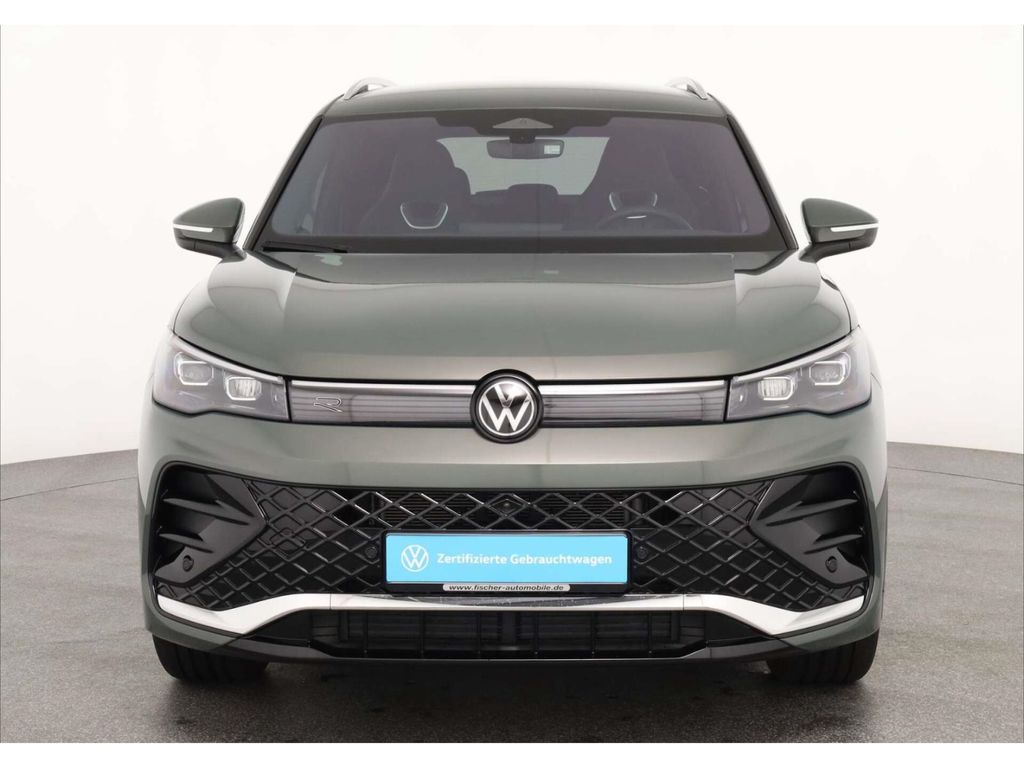 Volkswagen Tiguan 2026 г. Зелёный, пробег 20779 км