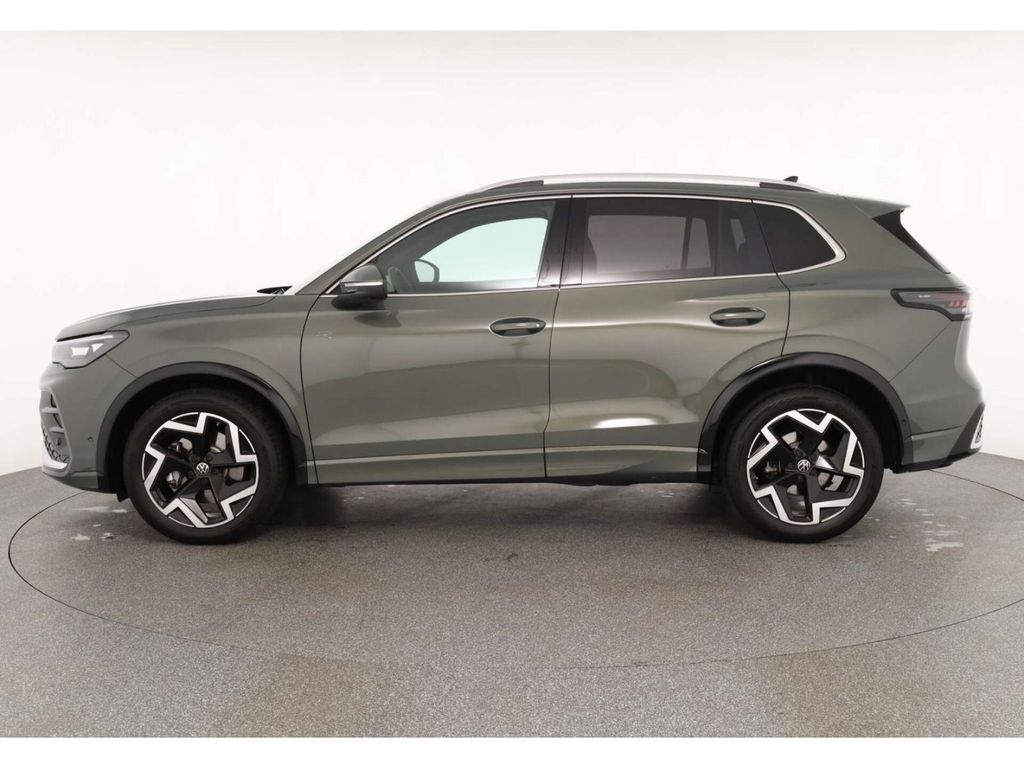 Volkswagen Tiguan 2026 г. Зелёный, пробег 20779 км