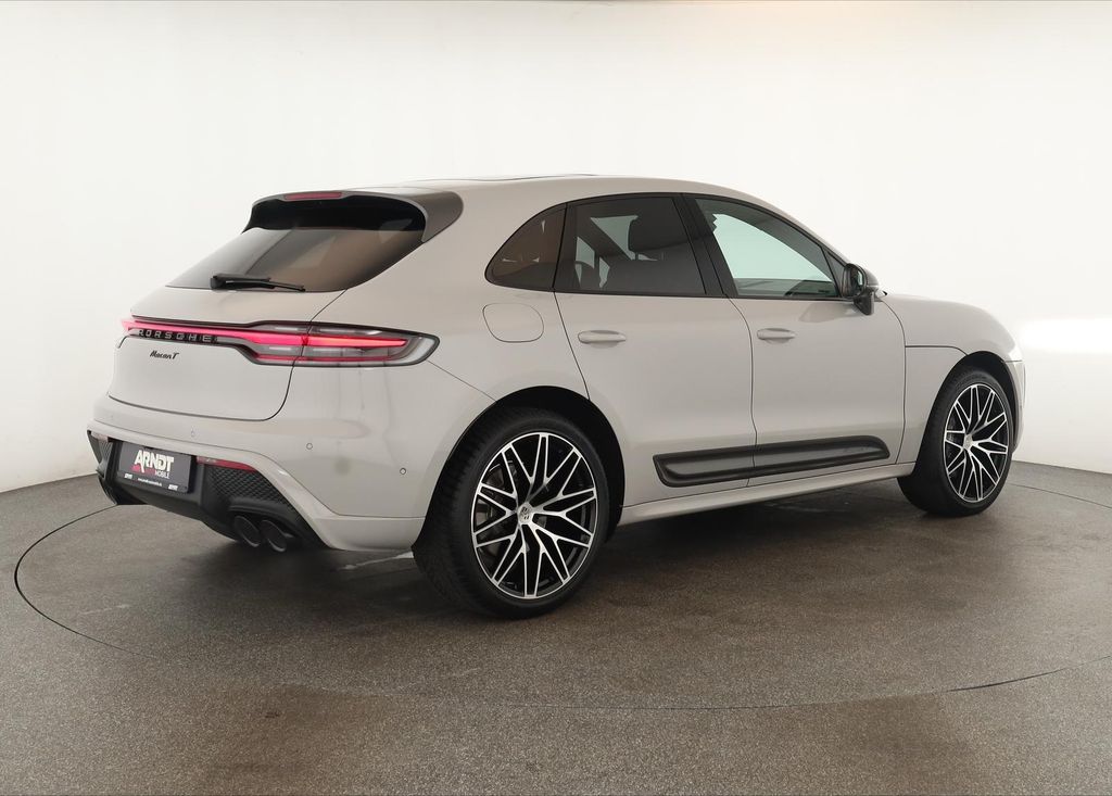 Porsche Macan 2024 г. Серый, пробег 38300 км