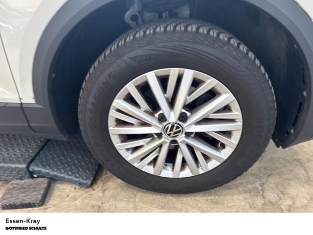 Volkswagen T-Roc 2023 г. Серый, пробег 22634 км
