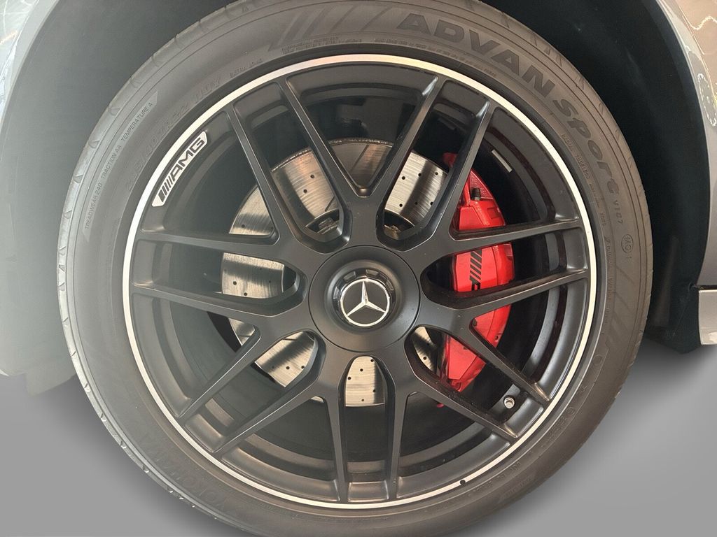 Mercedes-Benz GLE 63 AMG 2024 г. Серый, пробег 31900 км