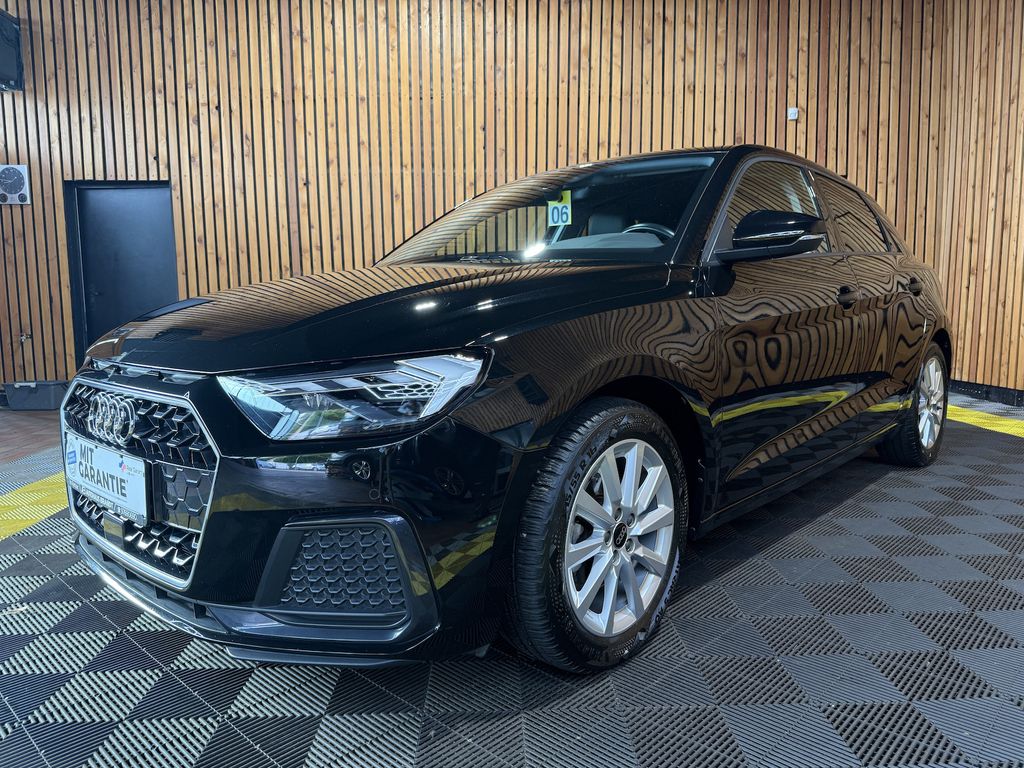 Audi A1 2024 г. Чёрный, пробег 28568 км