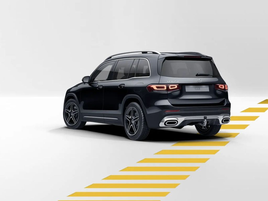 Mercedes-Benz GLB 250 2023 г. Чёрный, пробег 38059 км