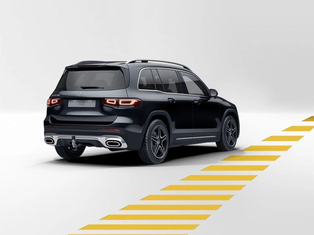 Mercedes-Benz GLB 250 2023 г. Чёрный, пробег 38059 км