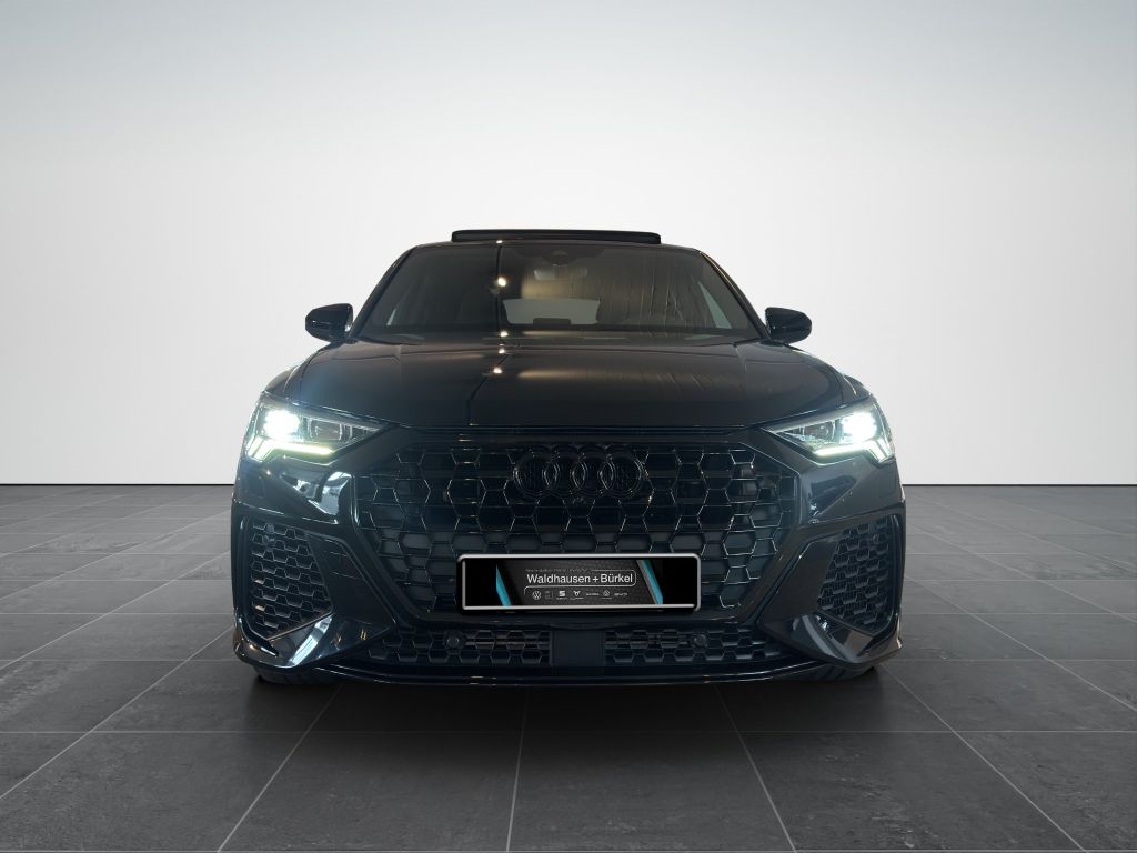 Audi RSQ3 2022 г. Чёрный, пробег 54746 км